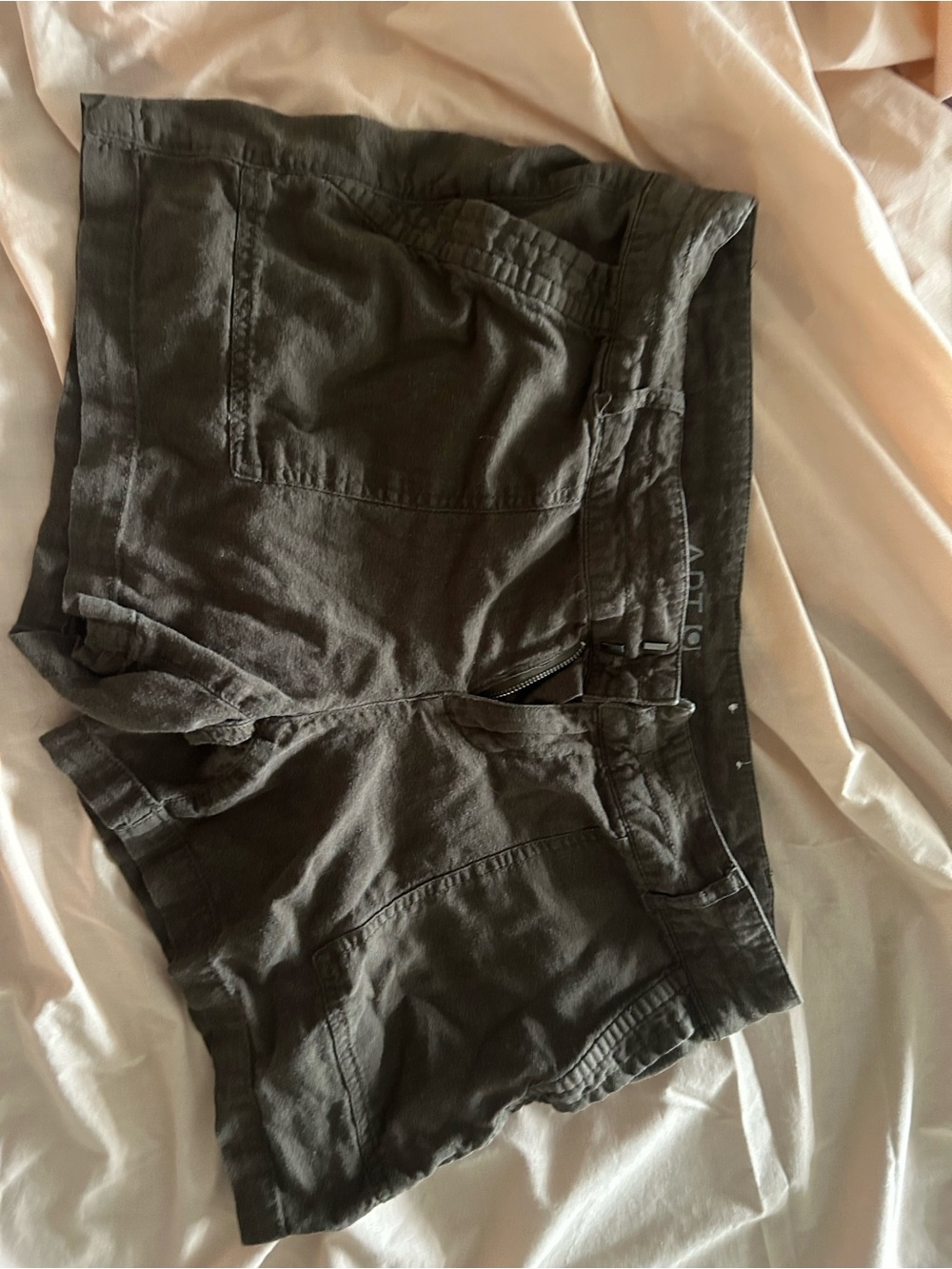 Apt 9 green shorts size 12 khaki